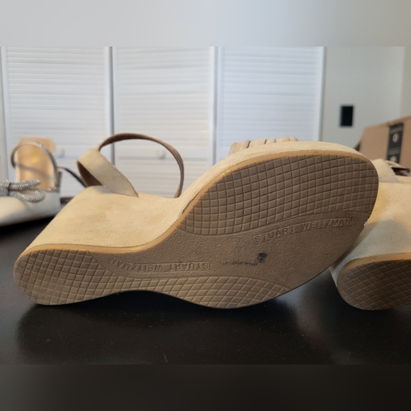 Stuart WeitzmanSundraped Suede Platform Wedge Sandals, Med. Beig - Picture 9 of 11